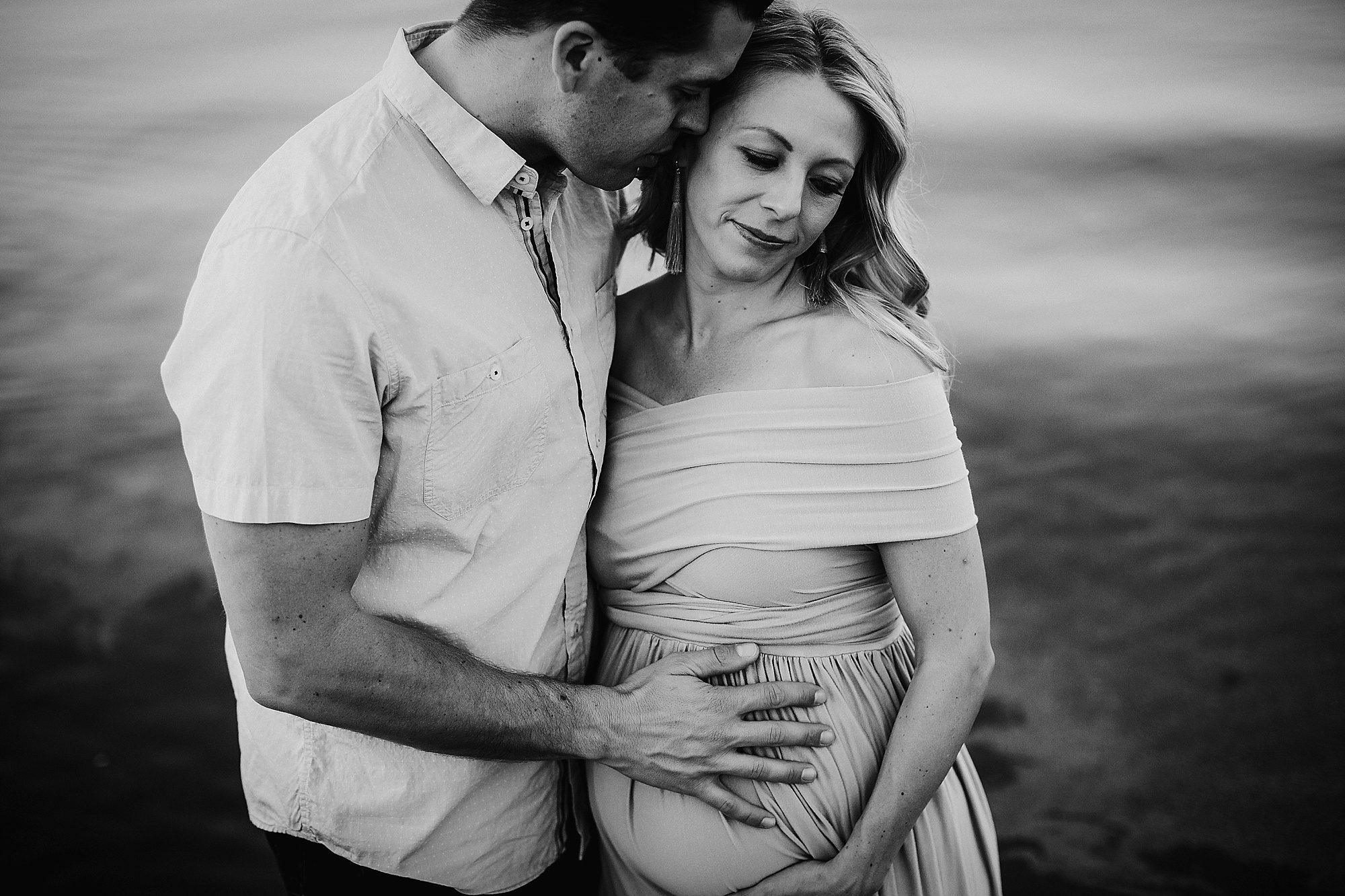 water maternity couple poses, maternity pictures with dog, Maryland Maternity Photography, Organic Maternity Pictures, Couple maternity, Maternity pictures with a dog