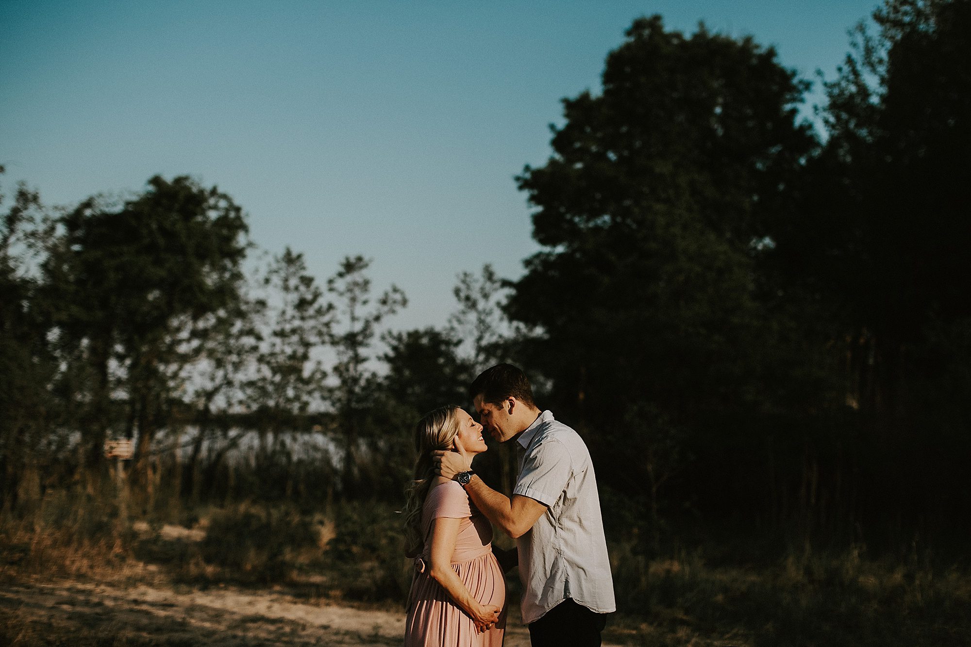 couple poses, Maryland Maternity Photography, Organic Maternity Pictures, Couple maternity, Maternity pictures with a dog