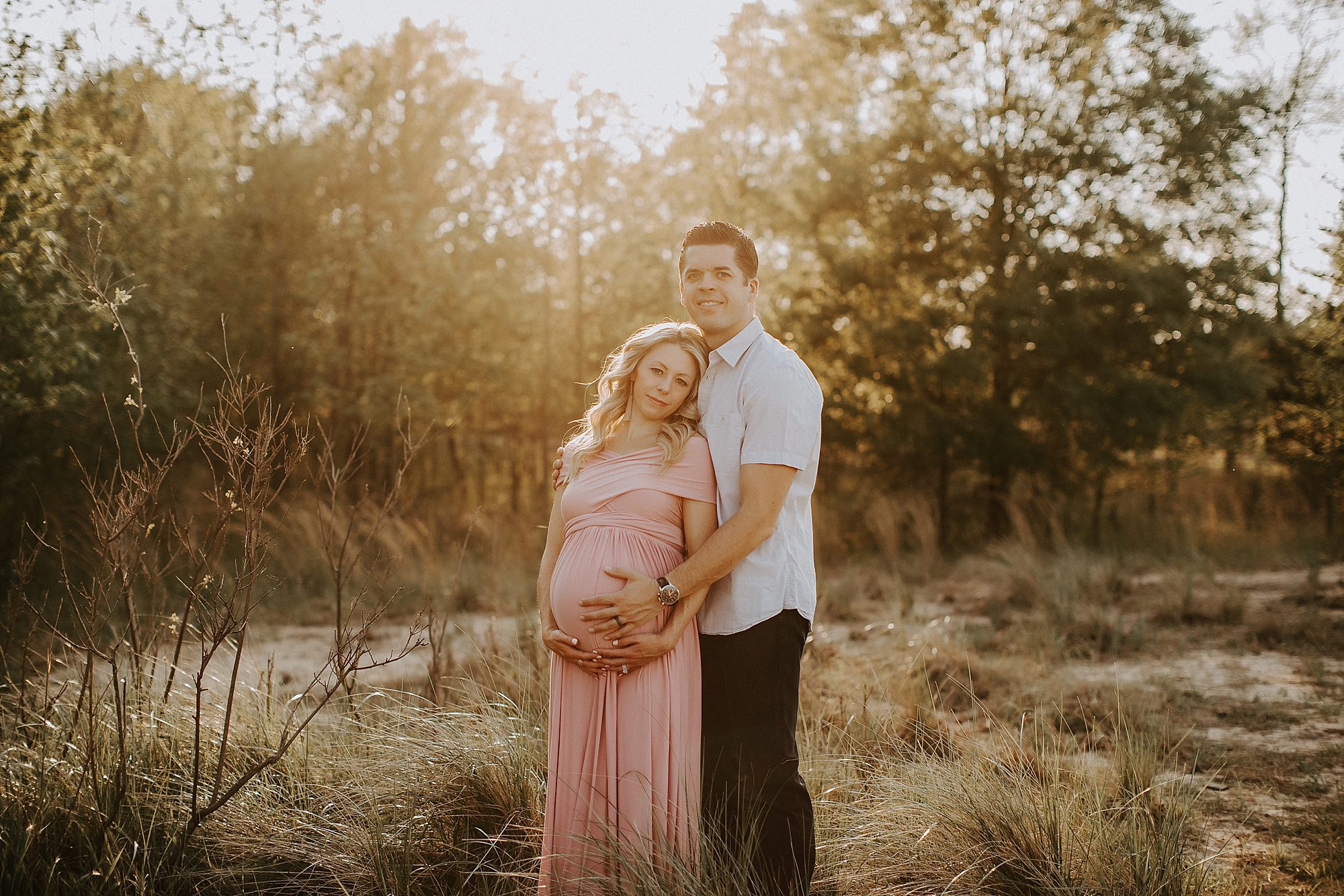 maternity dress, maternity mother poses, Maryland Maternity Photography, Organic Maternity Pictures, Couple maternity, Maternity pictures with a dog