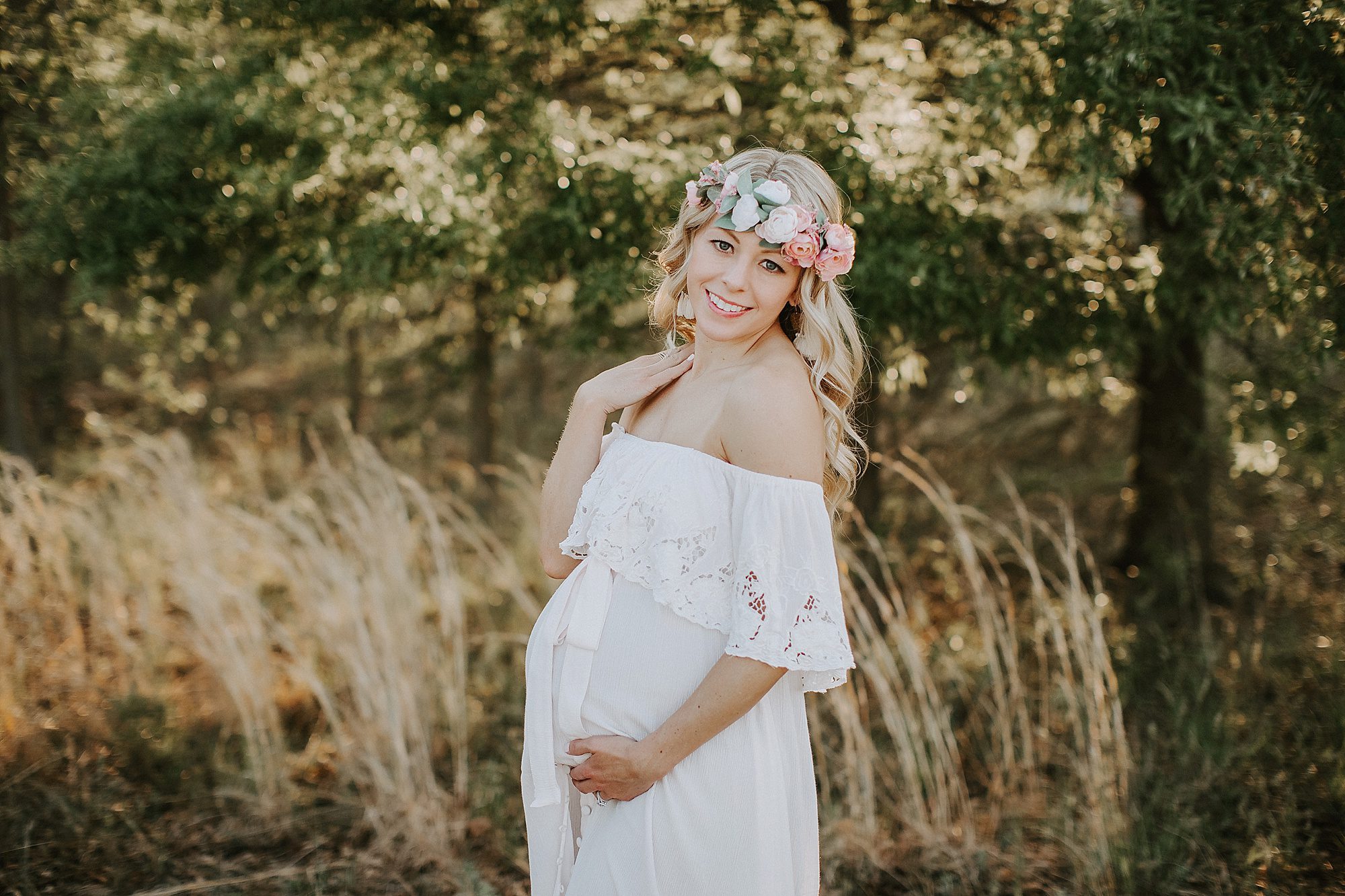 floral crown, Maryland Maternity Photography, Organic Maternity Pictures, Couple maternity, Maternity pictures with a dog